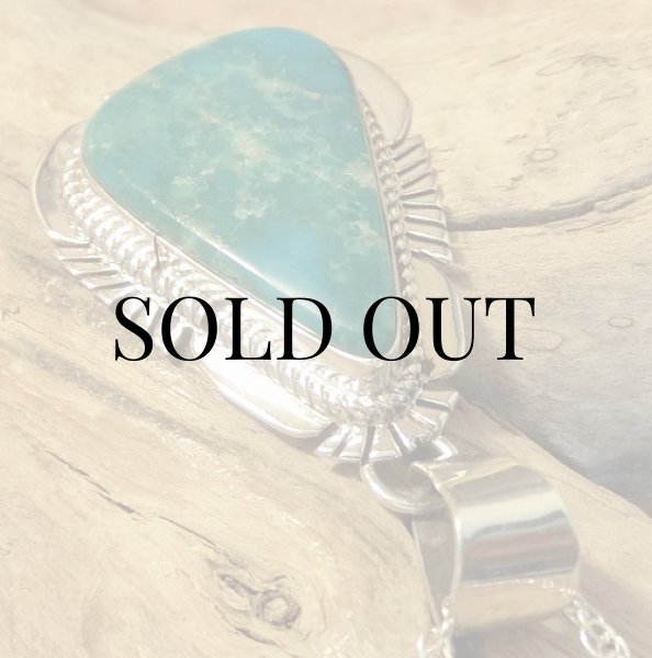 画像4: ナバホ族：キングマン ターコイズ ペンダント (4)