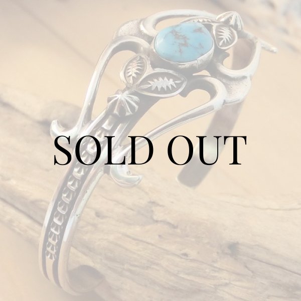 画像5: ナバホ族:ターコイズ付き キャストタイプ カフブレスレット (5)