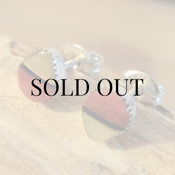 画像4: ズニ族：シェルのドロップタイプ ピアス (4)