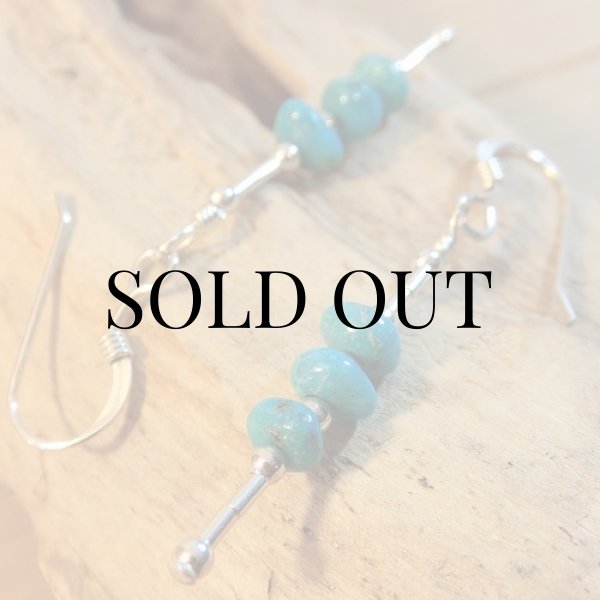 画像5: ナバホ族:リキッドシルバー ターコイズ付き ピアス (5)