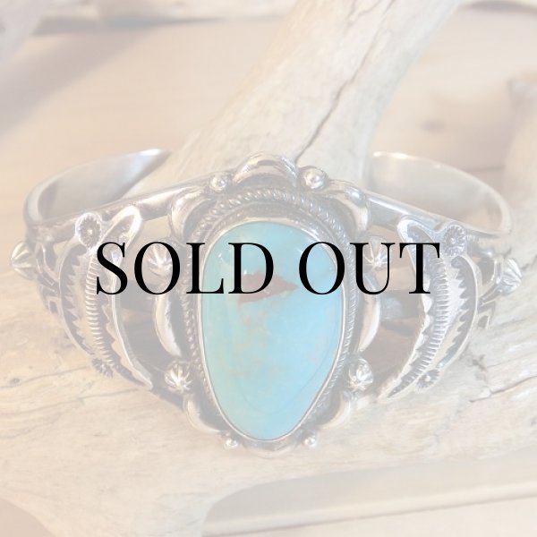 画像2: ナバホ族：パイロットマウンテン ターコイズ カフブレスレット (2)