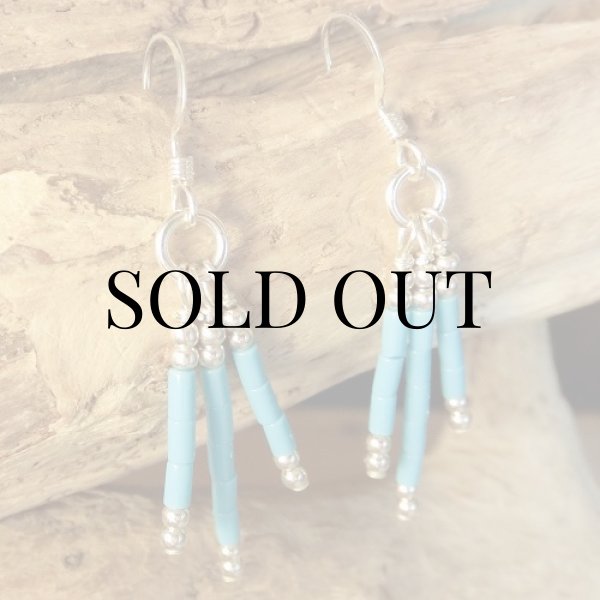 画像2: ナバホ族：パイプ状ターコイズビーズ ピアス (2)