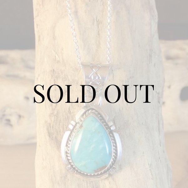 画像4: ナバホ族：パイロットマウンテン ターコイズ ペンダント (4)