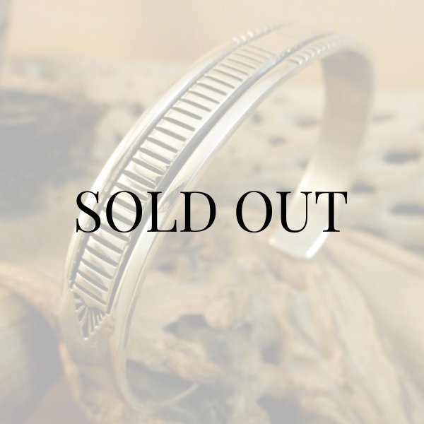 画像5: ナバホ族：Bruce Morgan スタンプワーク シルバー カフブレスレット (5)