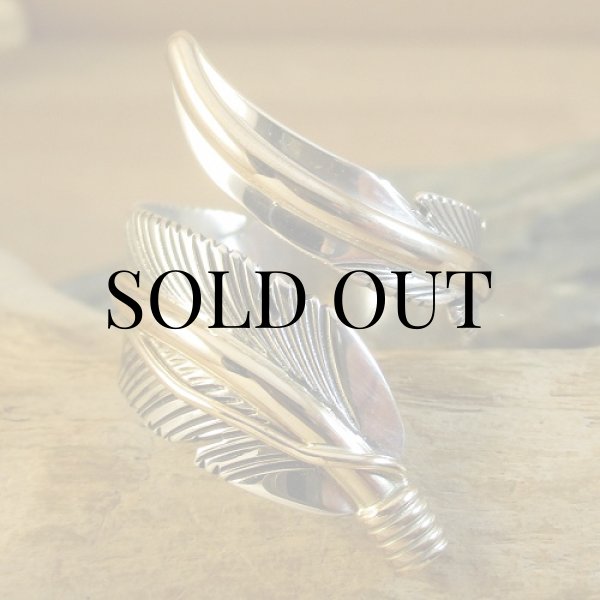 画像2: ナバホ族：Harvey Mace イーグルフェザー12KGF フリーサイズリング (2)