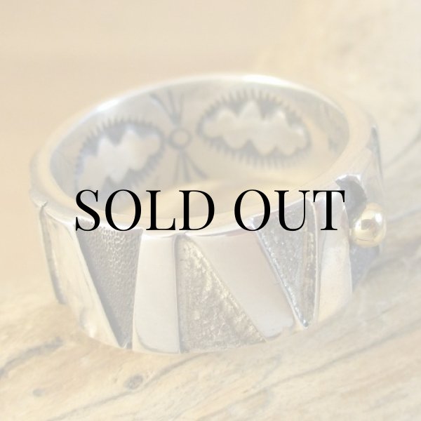 画像3: ナバホ族：Michael Roanhorse コンテンポラリーデザイン リング (3)