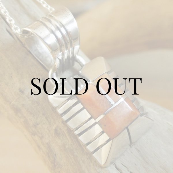 画像3: ナバホ族：Chester Benally スパイニーオイスターシェル インレイ ペンダント (3)