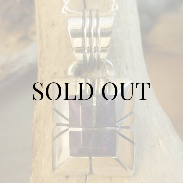 画像2: ナバホ族：Chester Benally スギライト インレイ ペンダント (2)