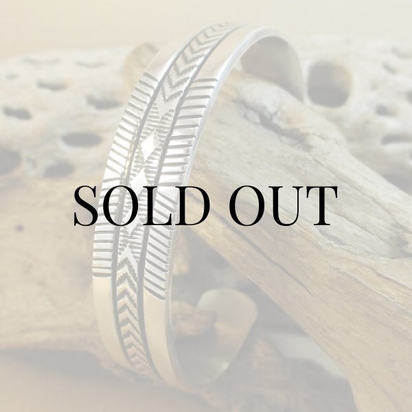 画像7: ナバホ族：Bruce Morgan スタンプワーク シルバー カフブレスレット (7)