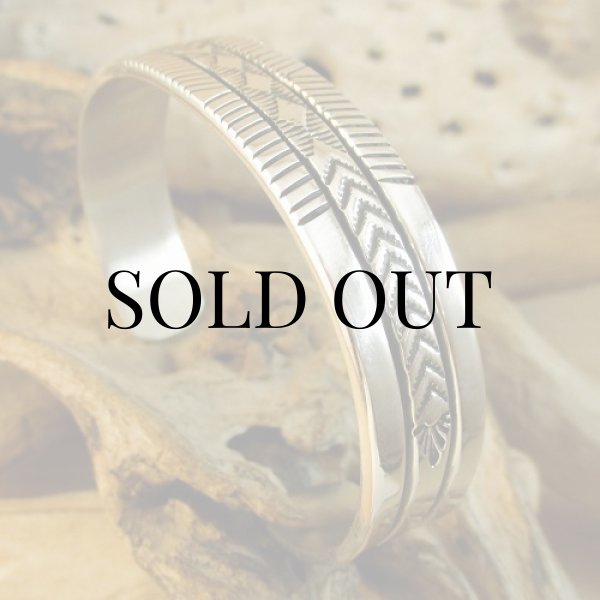 画像5: ナバホ族：Bruce Morgan スタンプワーク シルバー カフブレスレット (5)