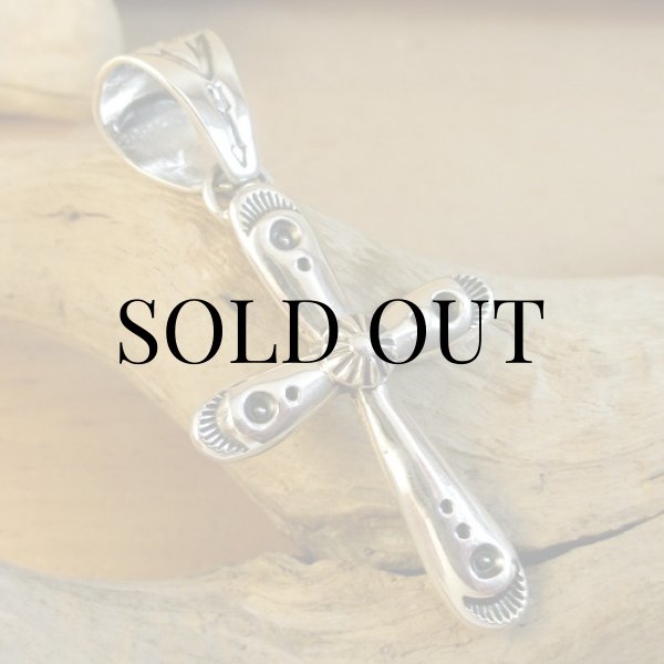 画像3: ナバホ族：Billy Slim スタンプワーク&アップリケコンチョ クロストップ (3)