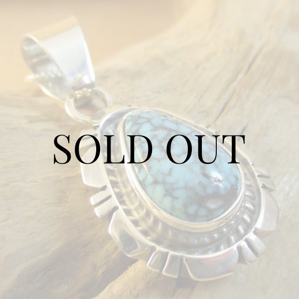 画像8: ナバホ族：Richard Curely キングマン ターコイズ ペンダント (8)