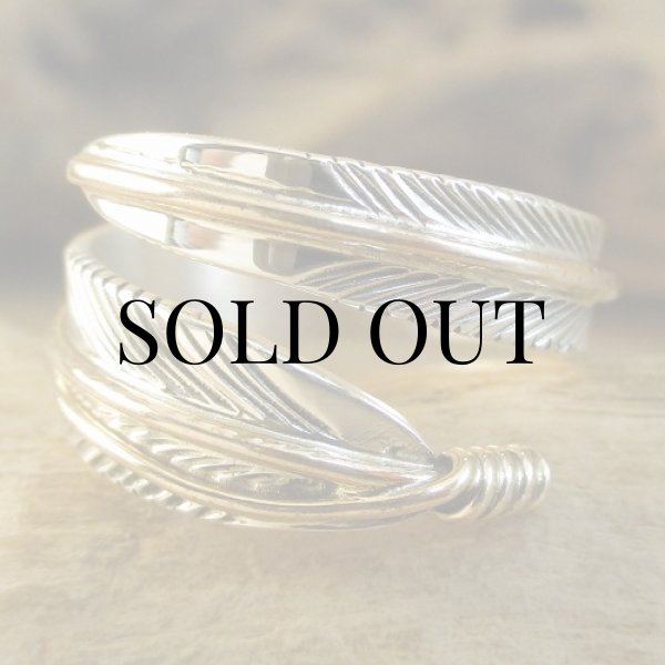 画像2: ナバホ族：Harvey Mace イーグルフェザー12KGF フリーサイズリング (2)