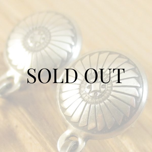 画像4: ナバホ族：フェザー付きコンチョ ピアス (4)