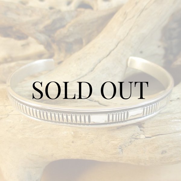 画像2: ナバホ族:Bruce Morgan チゼルワーク シルバー カフブレスレット (2)