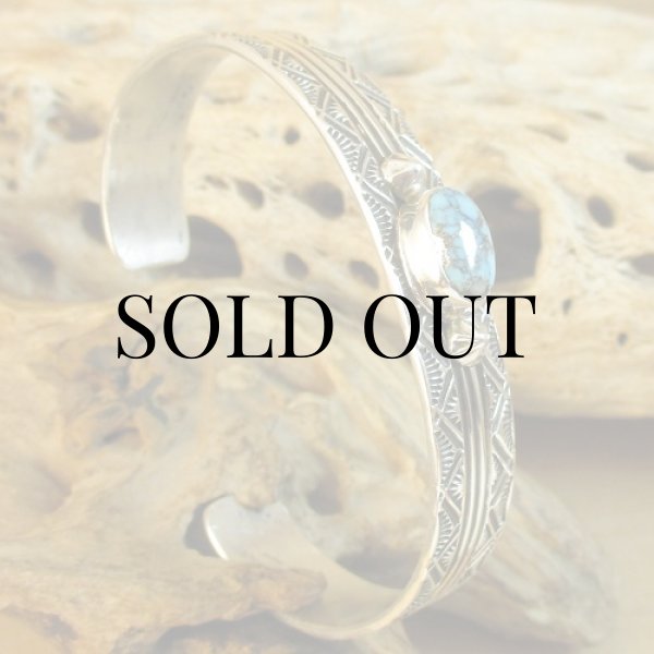 画像8: ナバホ族：Henry Mariano アパッチブルー ターコイズ カフブレスレット (8)