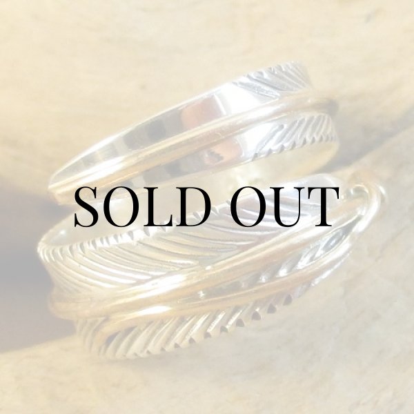 画像3: ナバホ族：Harvey Mace イーグルフェザー12KGF フリーサイズリング (3)