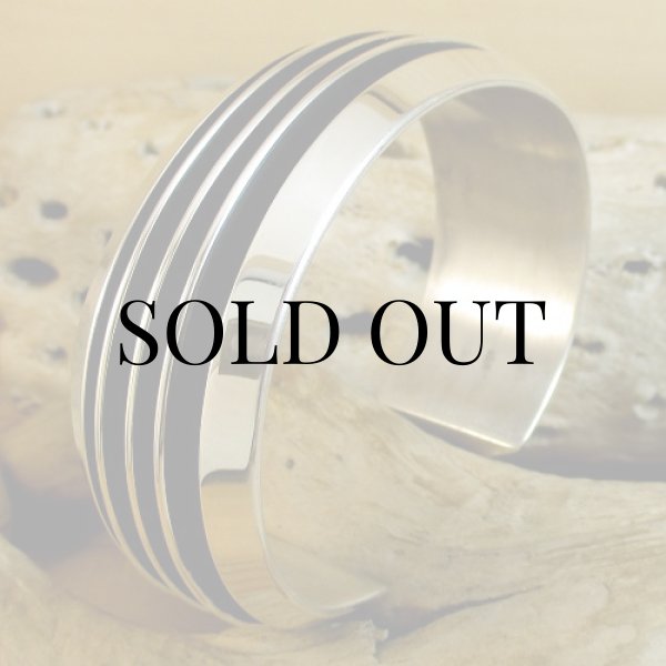 画像4: ナバホ族：TomHawk ストレート３ライン カフブレスレット (4)