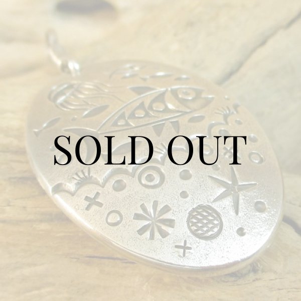 画像8: ナバホ族：Norbert Peshlakai スタンプワーク ペンダント トップ (8)