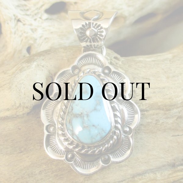 画像2: ナバホ族：Kevin Ramone Turquoise Mt. ペンダント トップ (2)