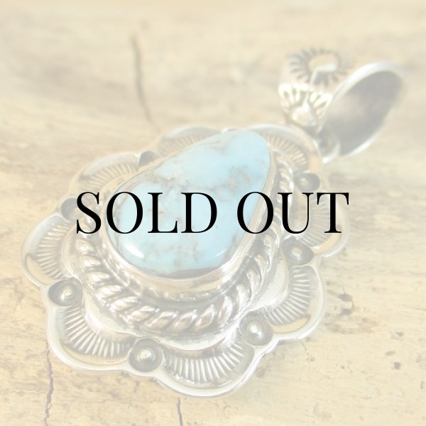 画像7: ナバホ族：Kevin Ramone Turquoise Mt. ペンダント トップ (7)