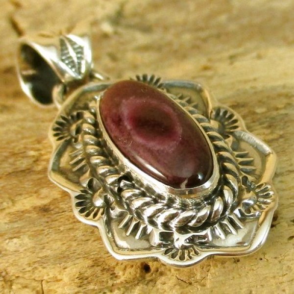 画像8: ナバホ族：Kevin Ramone スパイニーオイスターシェル ペンダント トップ (8)