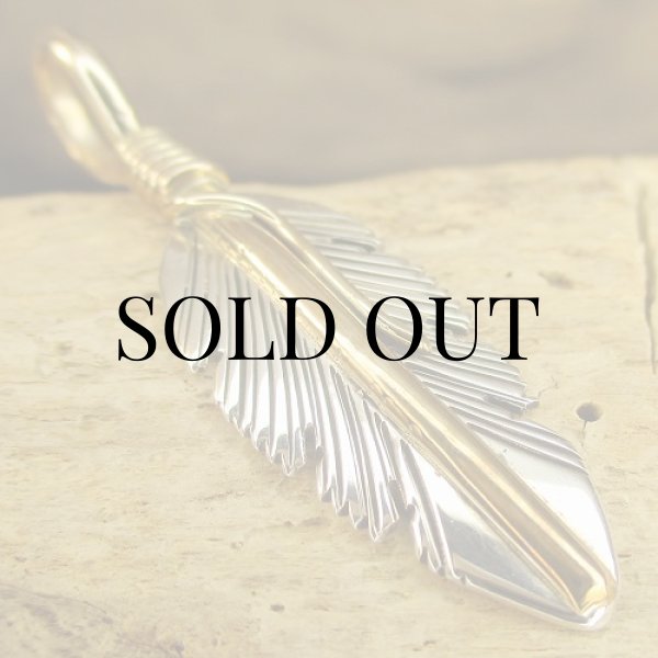 画像8: ナバホ族：Harvey Mace イーグルフェザー12KGF ペンダントトップSS (8)