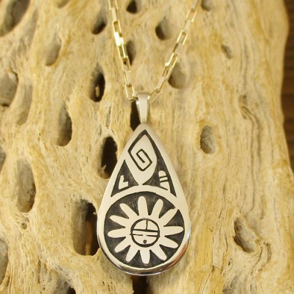 画像9: ホピ族:Willis Humeyestewa サンフェイスモチーフ ペンダント トップ (9)