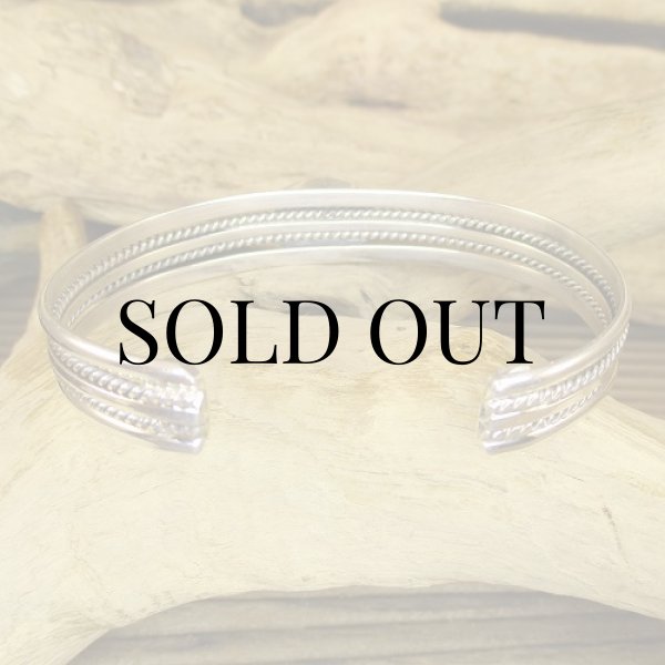 画像4: ナバホ族：Charlene Yazzie ターコイズ付き ケーブル カフブレスレット (4)