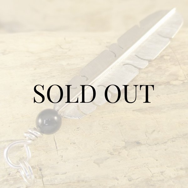 画像7: イスレタ族:マイケル・カーク(Michael Kirk)イーグルフェザー ペンダントトップ (7)