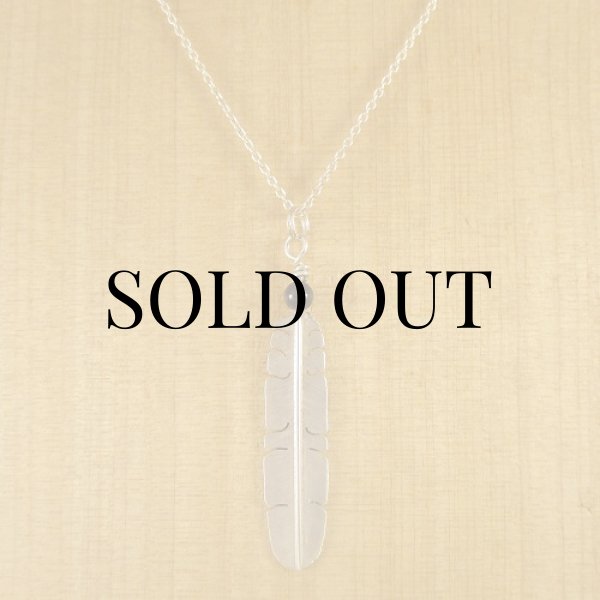 画像9: イスレタ族:マイケル・カーク(Michael Kirk)イーグルフェザー ペンダントトップ (9)