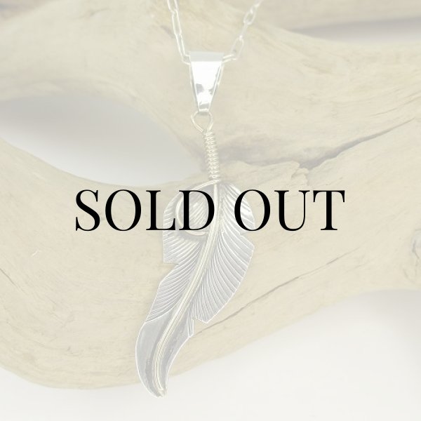 ナバホ族：Chris Charley イーグルフェザー ペンダント - PINE☆FIELD