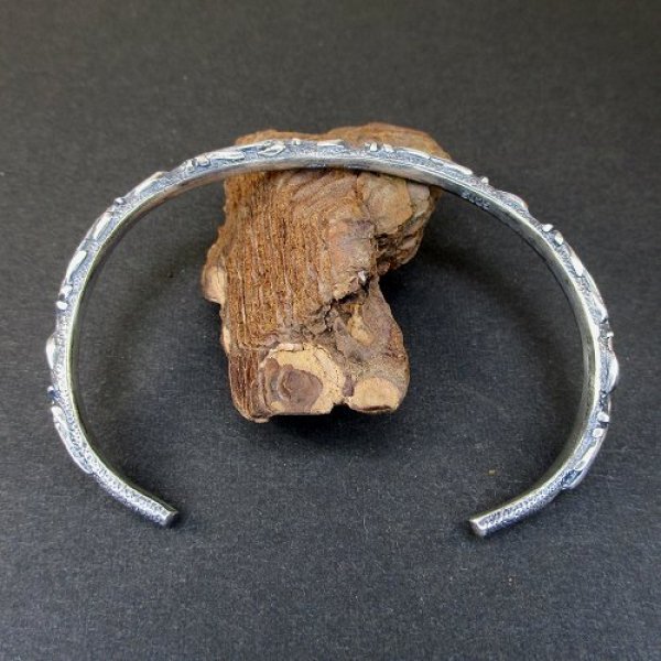 画像4: アラベスク シルバー カフブレスレット (4)