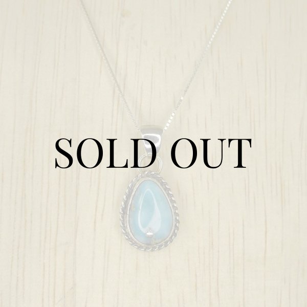 画像9: ナバホ族：Annie Chapo モレンシ ターコイズ ペンダント (9)