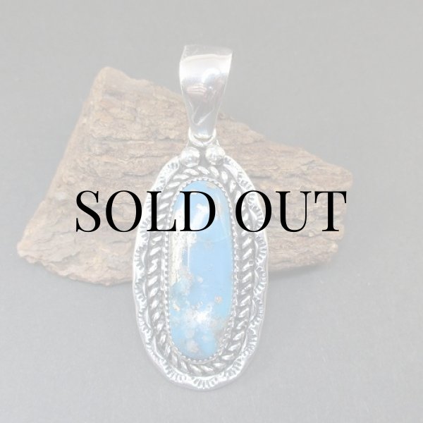 画像2: ナバホ族：キングマン ターコイズ ペンダント (2)