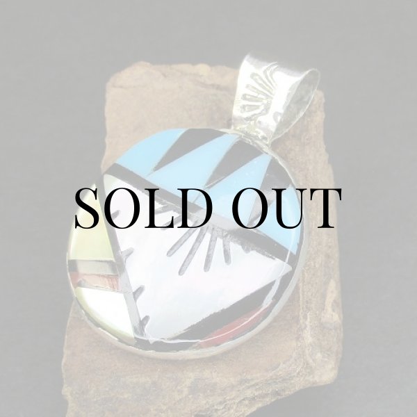 画像1: ズニ族：C.M.Booqua マルチカラー インレイ ペンダントトップ (1)