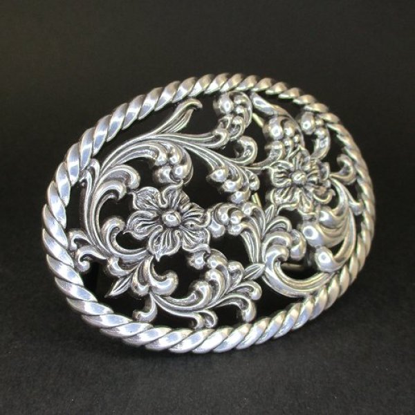 画像2: オーバル オープンワーク フラワー トロフィーバックル (2)